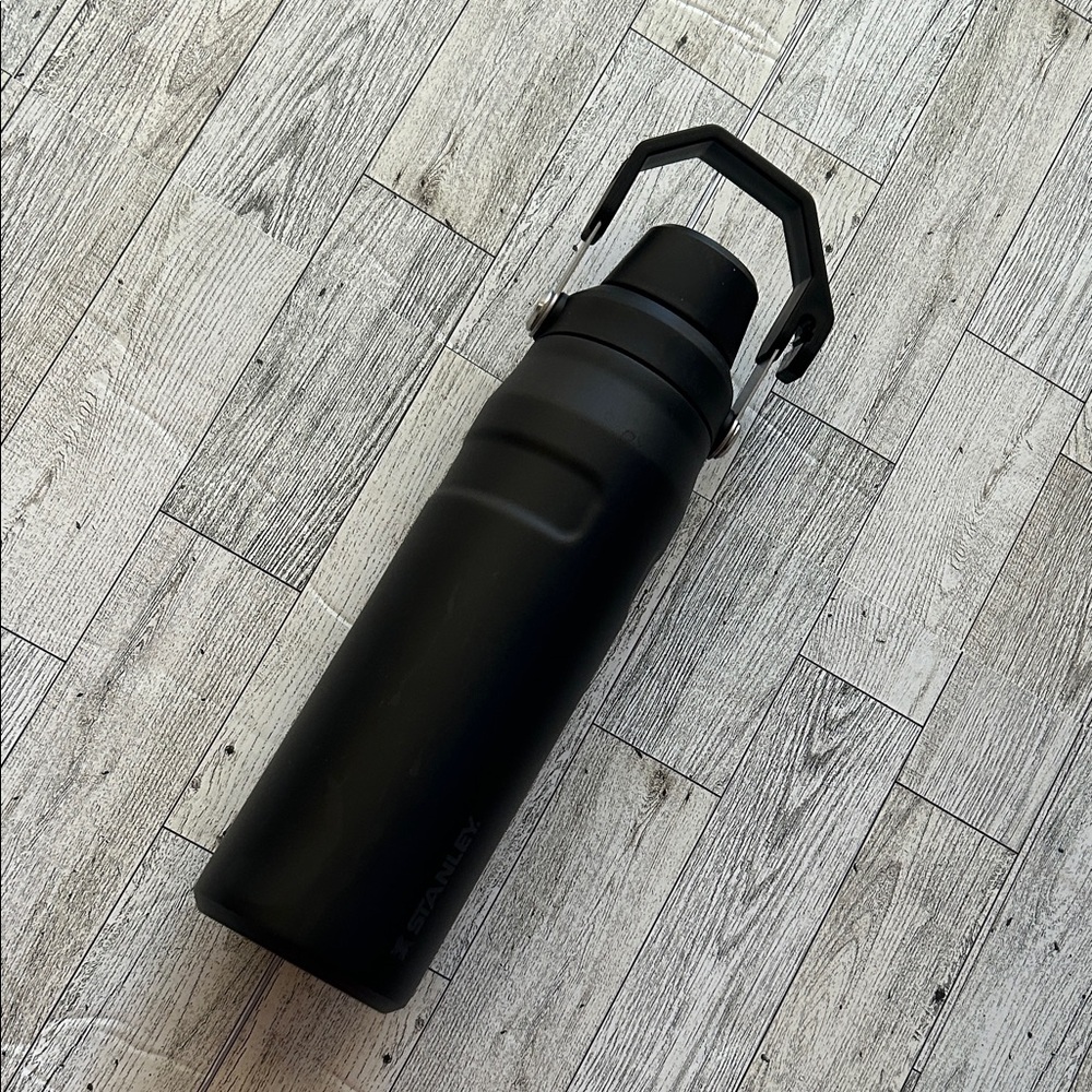 Stanley aero light 24oz